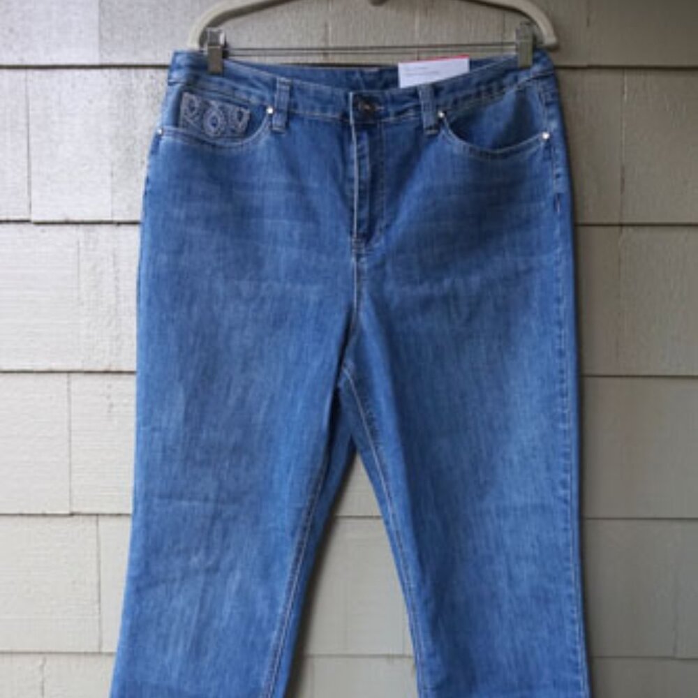 Christopher & Banks NWT Classic Fit Stone Wash Straight Leg Jeans Sz 14 Average